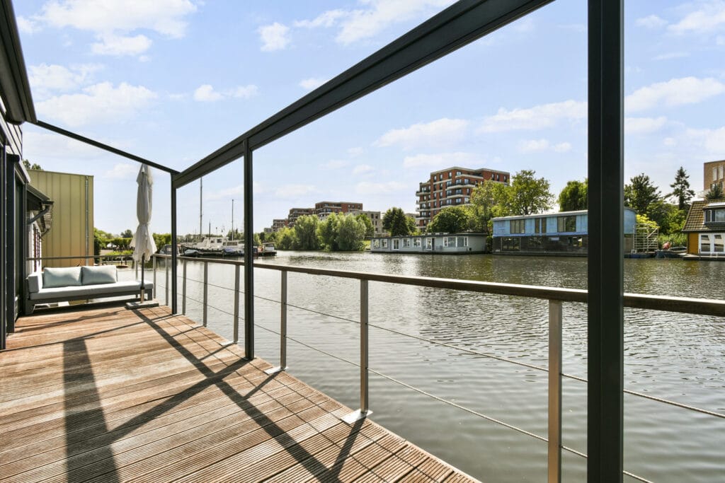 Landsmeerderdijk 104, Amsterdam